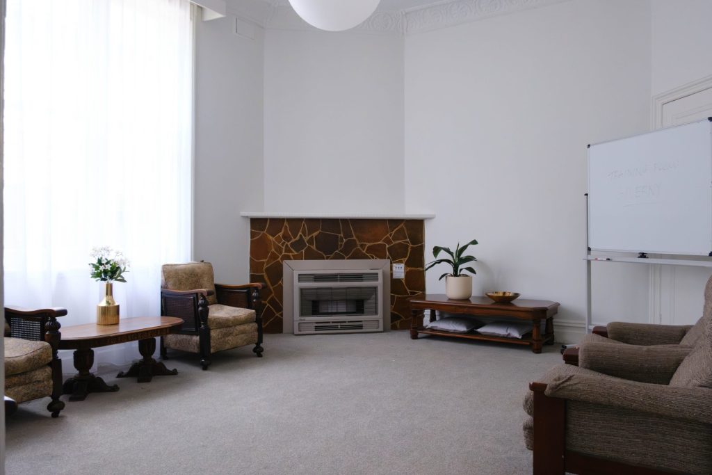 The Oaks Psychologu Room